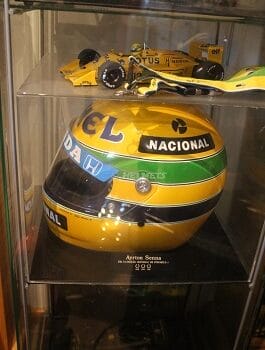 011f1a5f603b54bc29d3992fd3168fe20cde7d8331-min