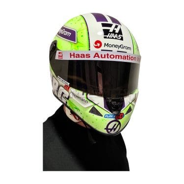 nico-hulkenberg-2024-f1-helmet-ch10